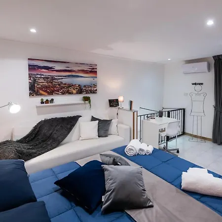 Yes I Know My - Magica Gæstehus