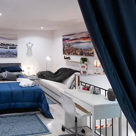 Yes I Know My - Magica Gæstehus Napoli