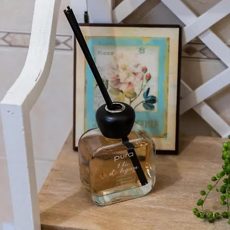 Yes I Know My - Magica Gæstehus