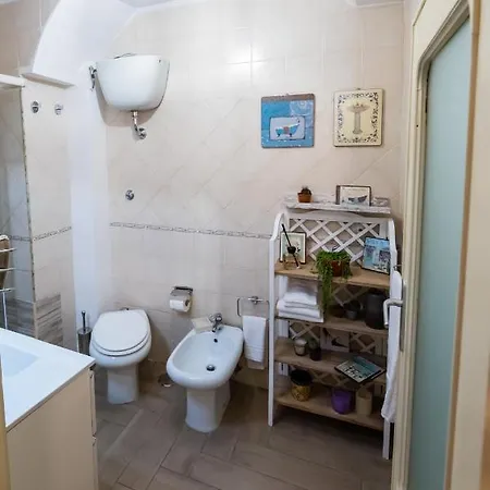 Yes I Know My - Magica Gæstehus